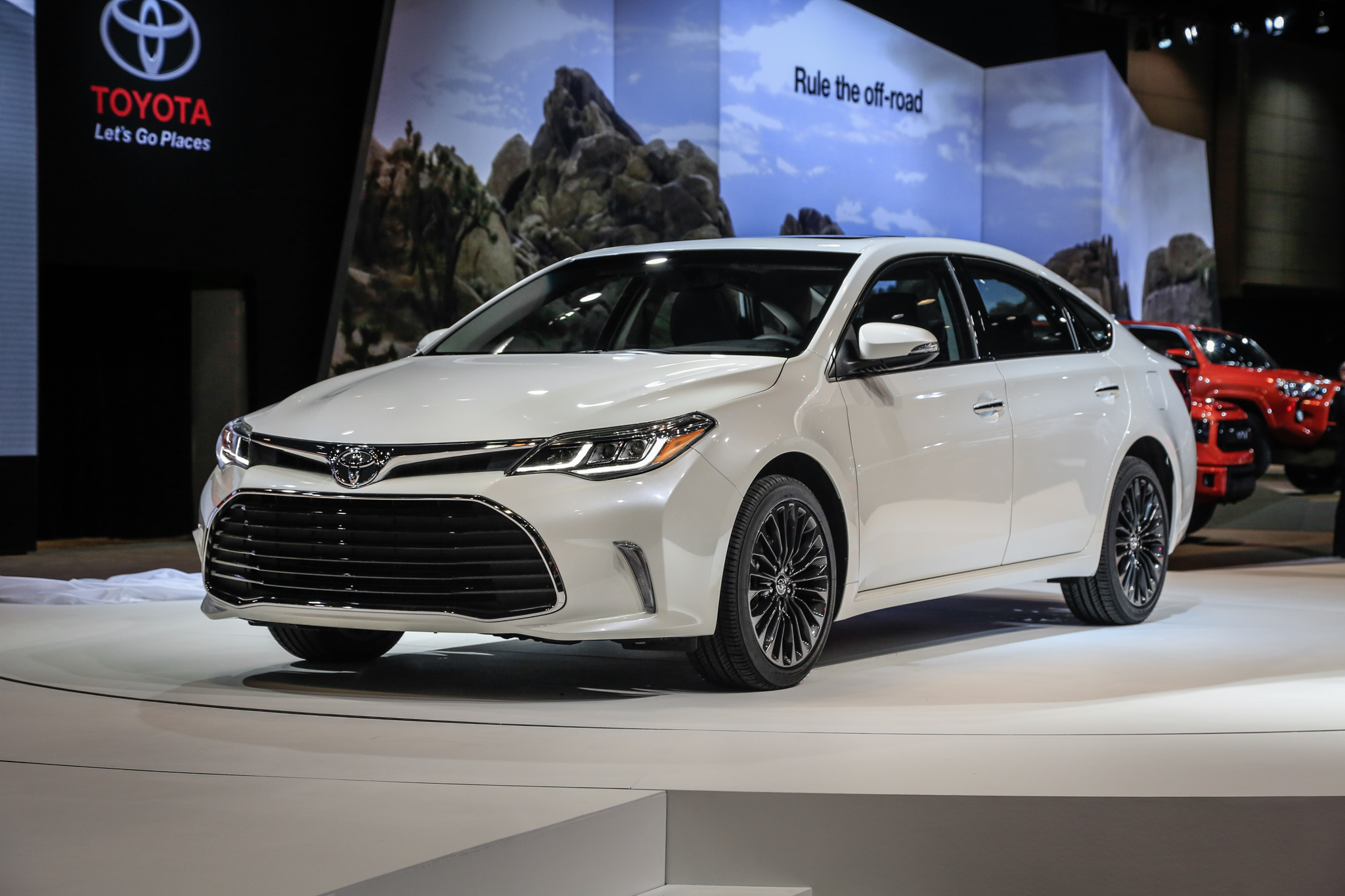 2016-toyota-avalon-hybrid-specs-prices-vins-recalls-autodetective